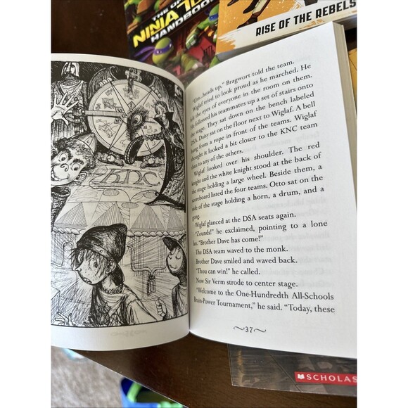 Lot (7) Boy's Illustrated TMNT Lego Comic Marvel Chapter Books Reading Star Wars - Picture 13 of 16